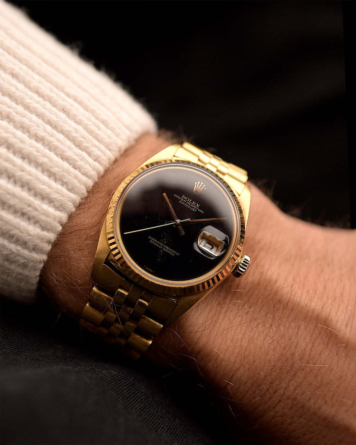 Royal Smoky  Black Glit Live Attraction AMG 1601 18k Gold