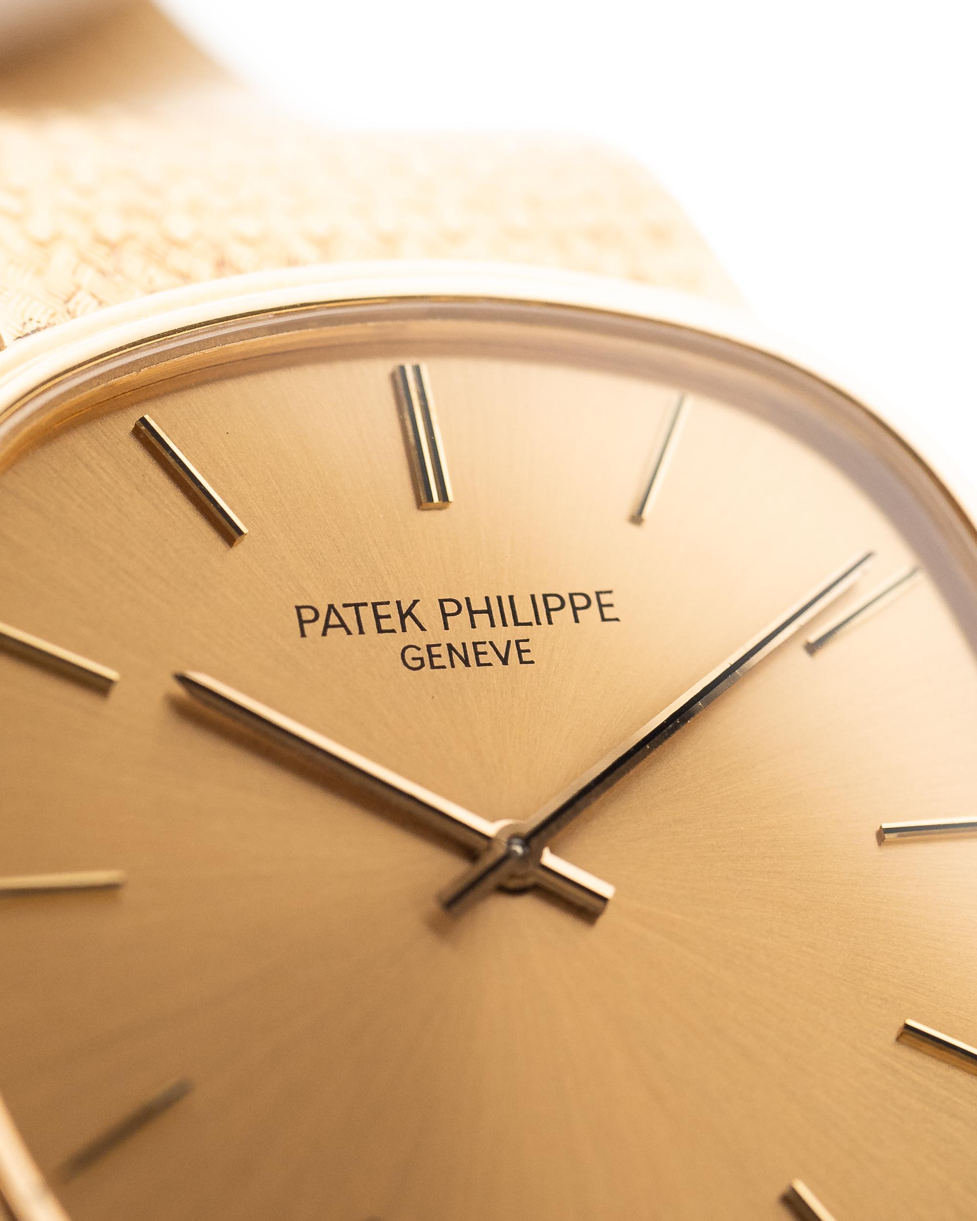 Patek-Philippe 18k Gold M96s Royal Look RR View