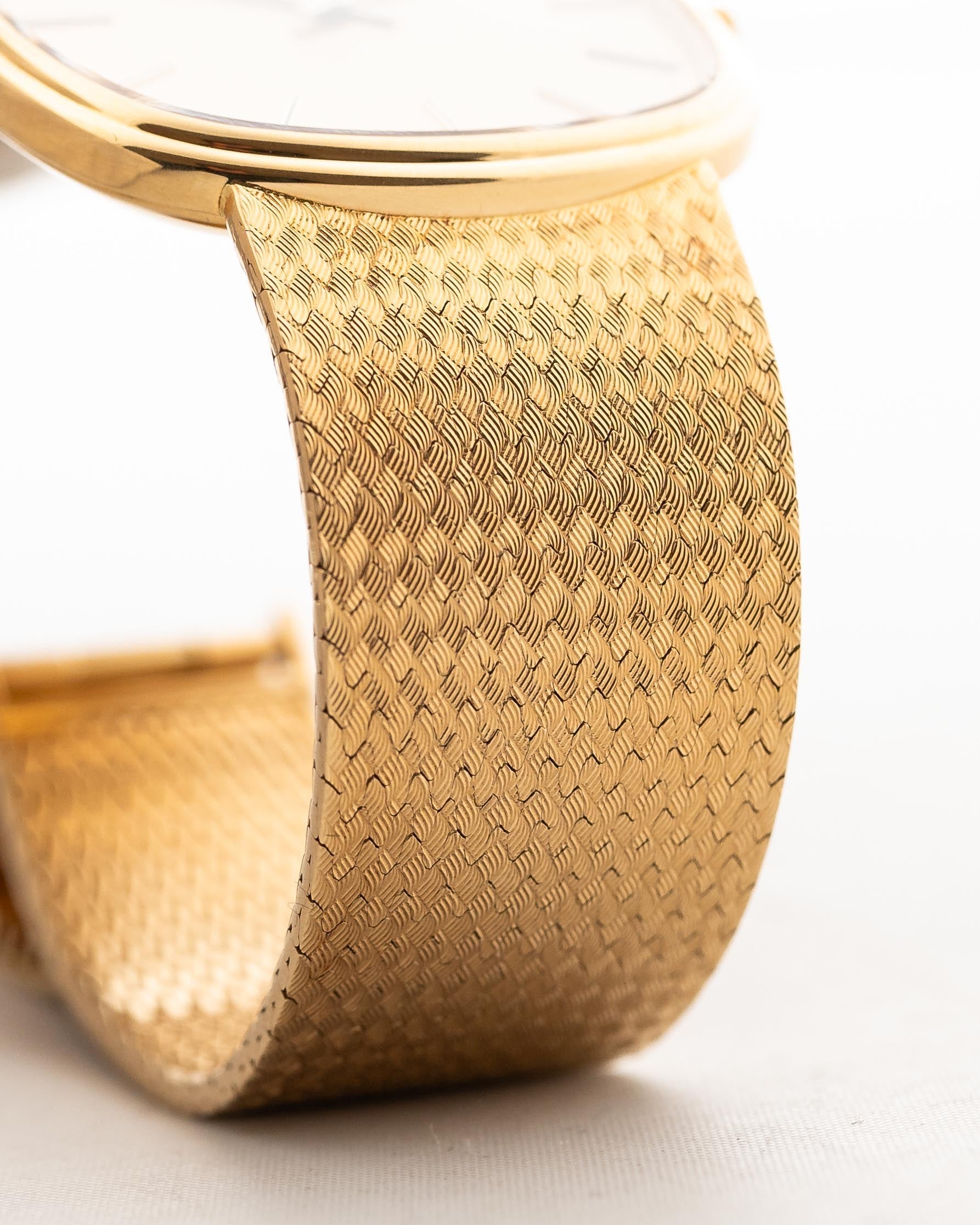 Patek-Philippe 18k Gold M96s Royal Look RR View