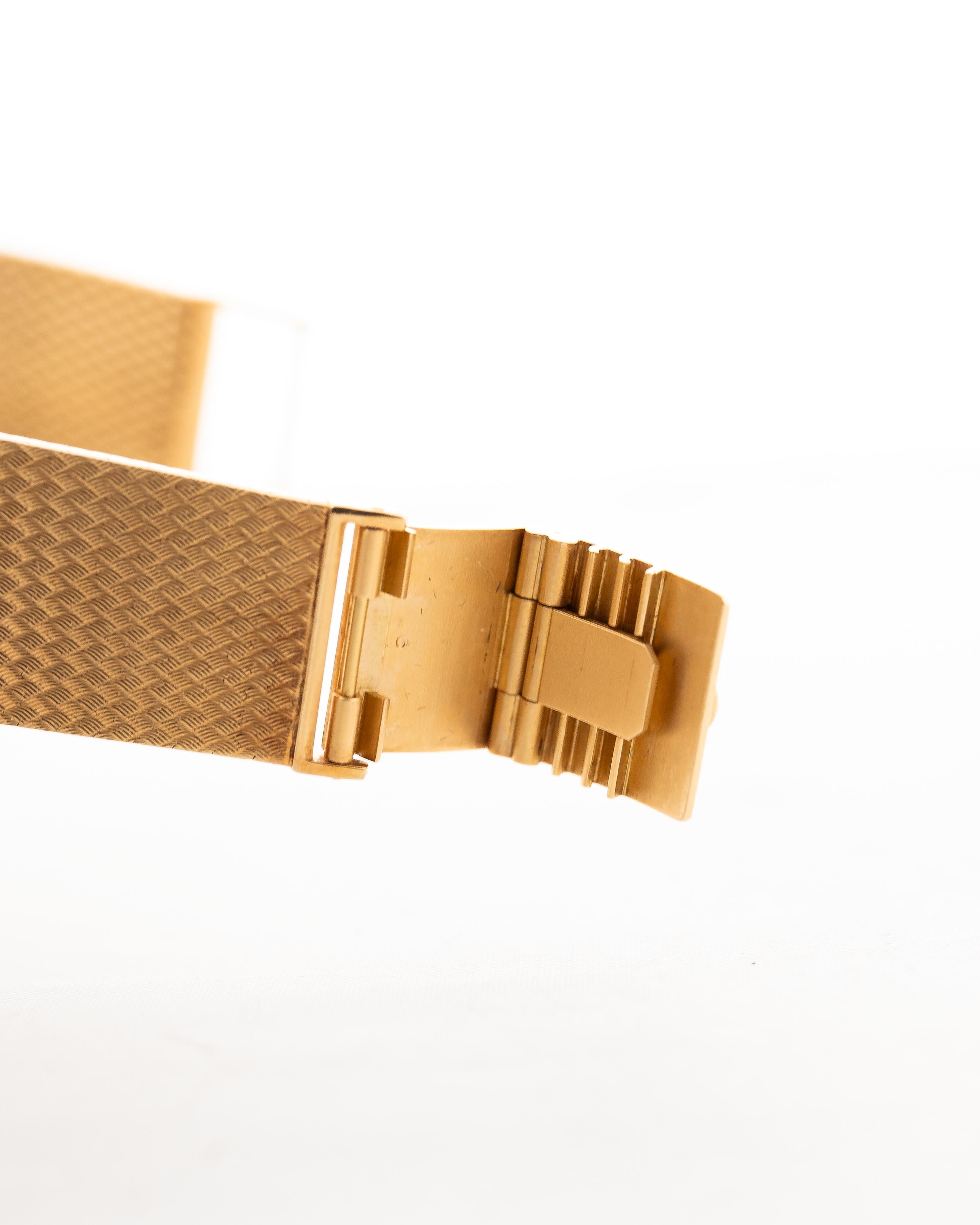 Patek-Philippe 18k Gold M96s Royal Look RR View