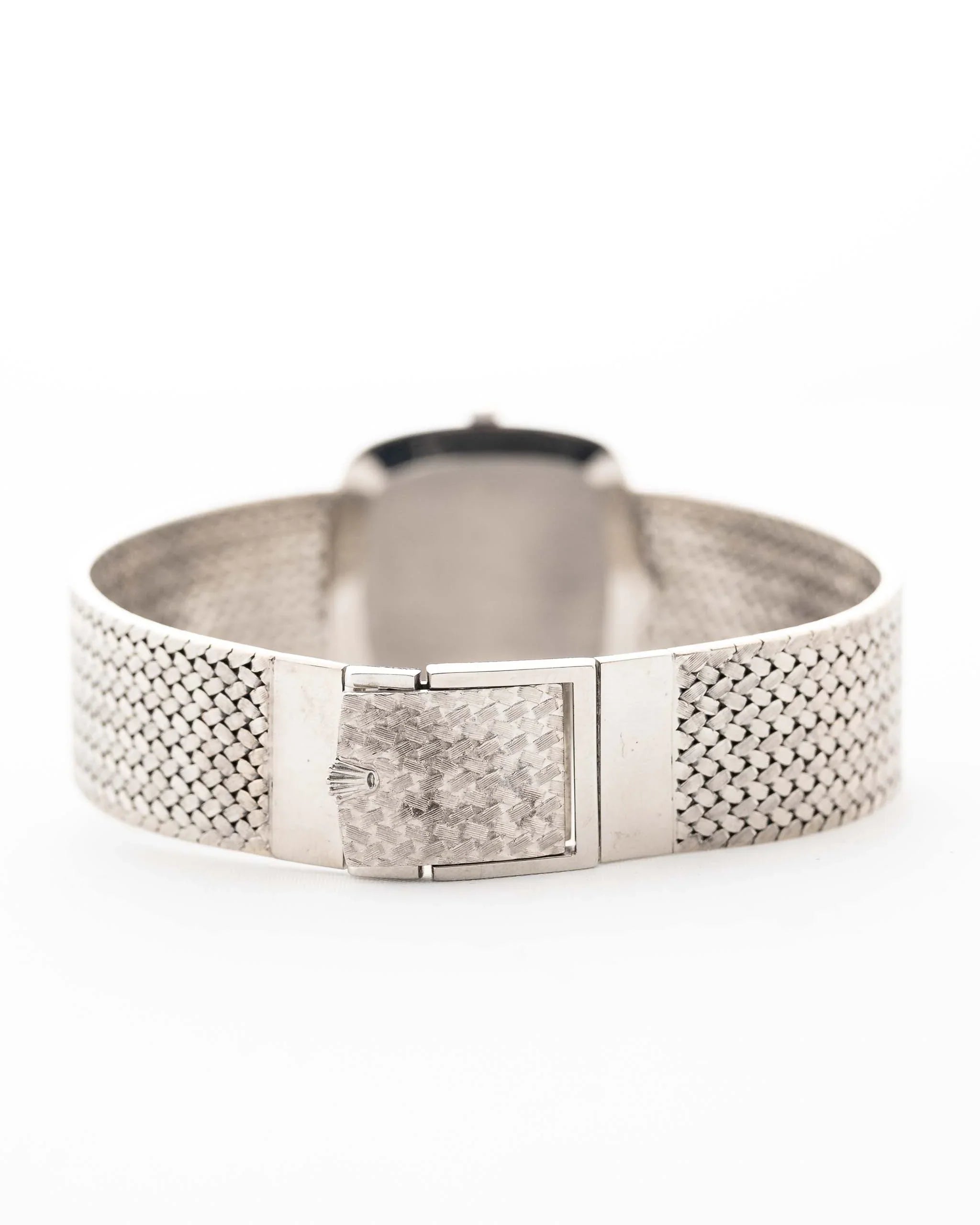 Royal Vintage 18k Blue Moon Royal Attraction