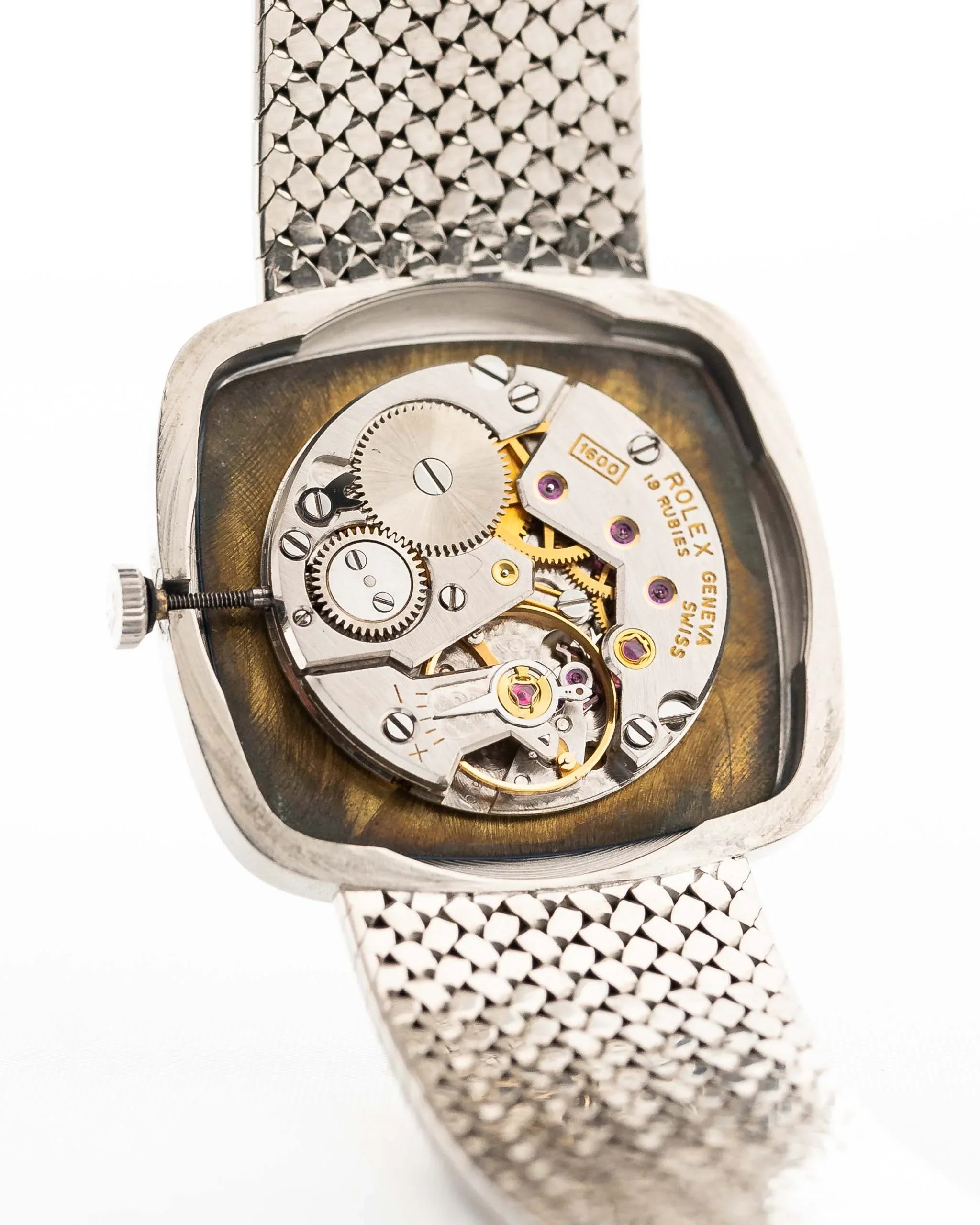 Royal Vintage 18k Blue Moon Royal Attraction