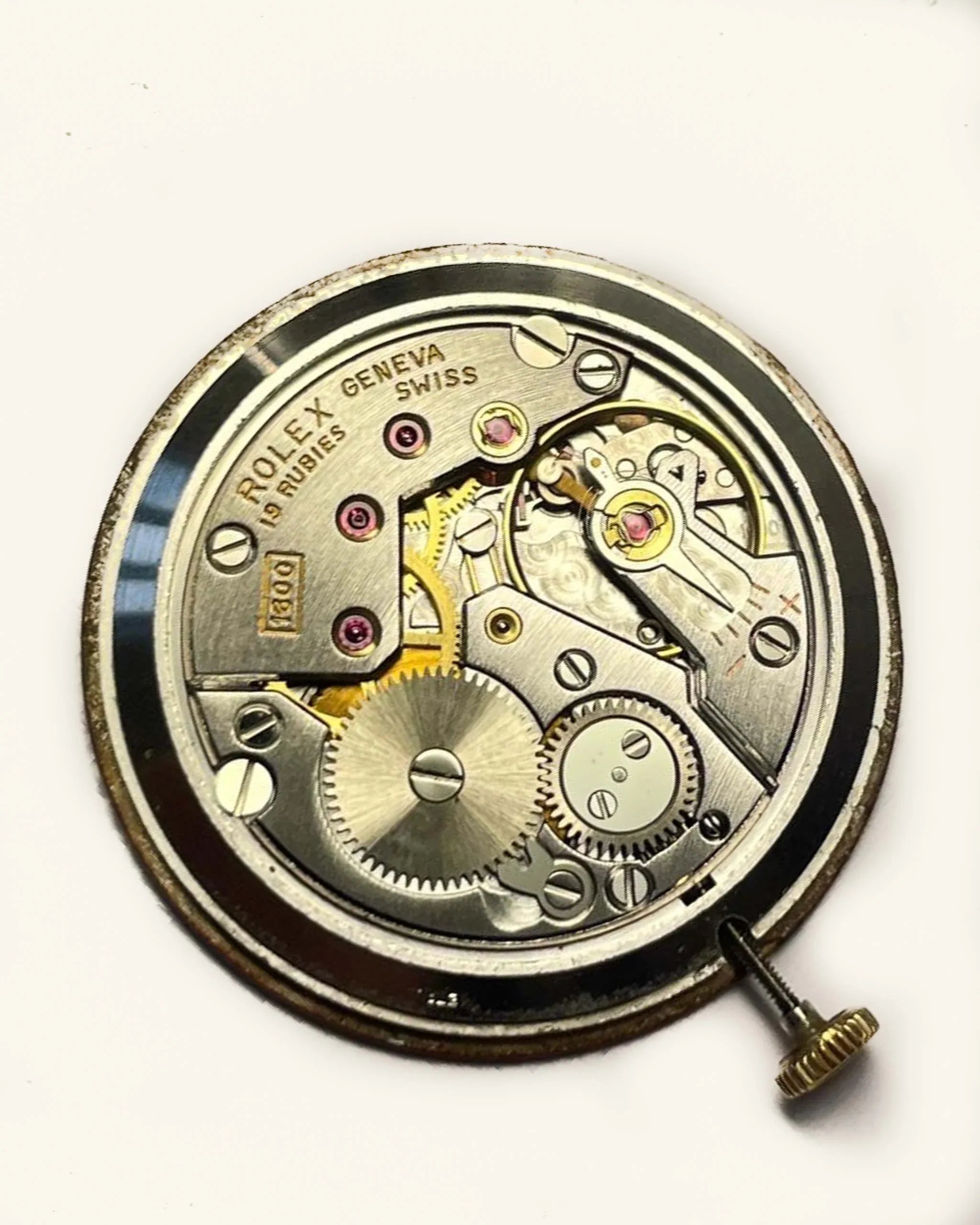 Royal Red & Gold Moon Cellini 4083 Ombre 1973