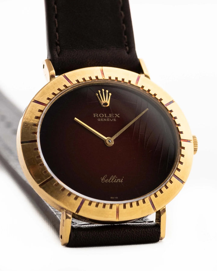 Royal Red & Gold Moon Cellini 4083 Ombre 1973