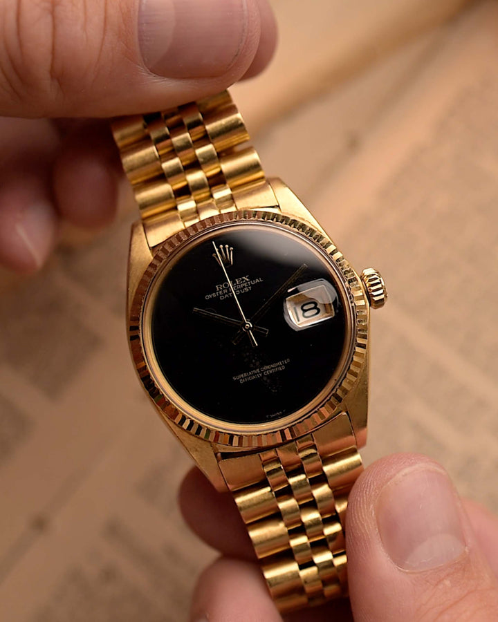 Royal Smoky  Black Glit Live Attraction AMG 1601 18k Gold