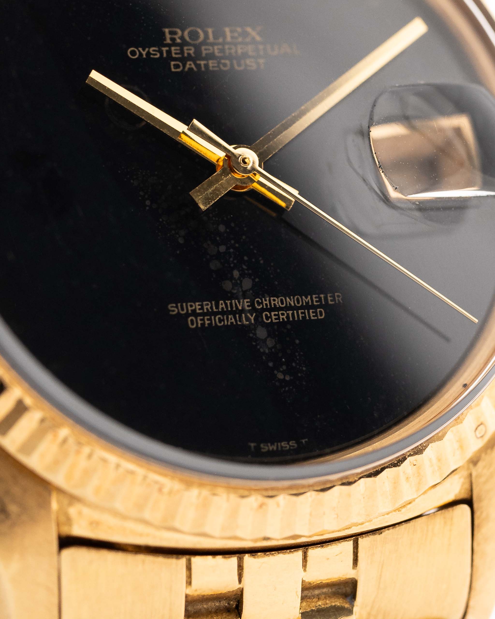 Royal Smoky  Black Glit Live Attraction AMG 1601 18k Gold